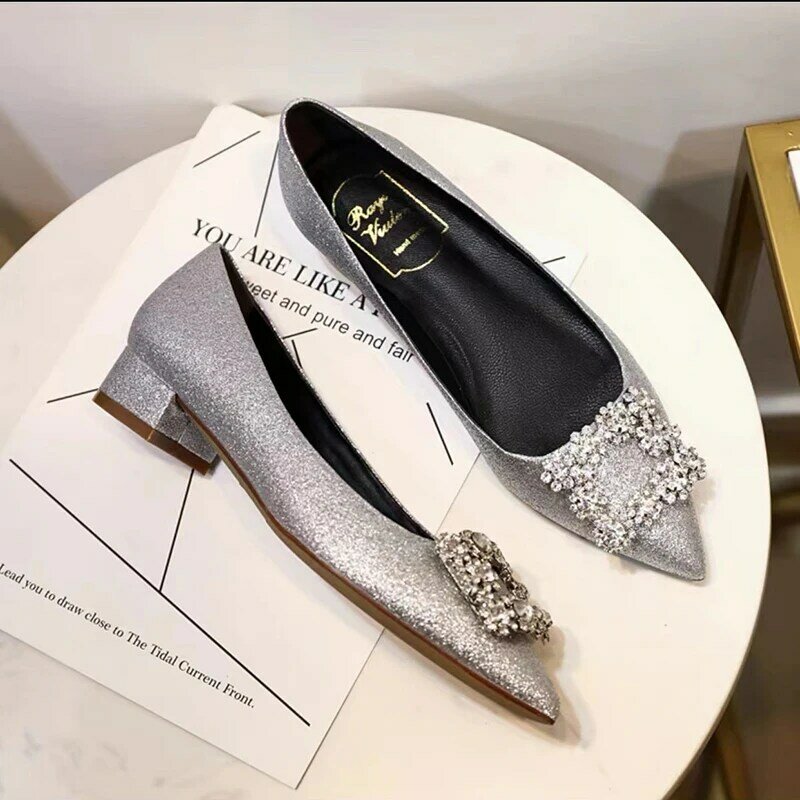 Sepatu untuk wanita hak tinggi berlian imitasi persegi gesper Squar Heel 3cm gaya bintang mewah ujung lancip sepatu pernikahan dengan kotak