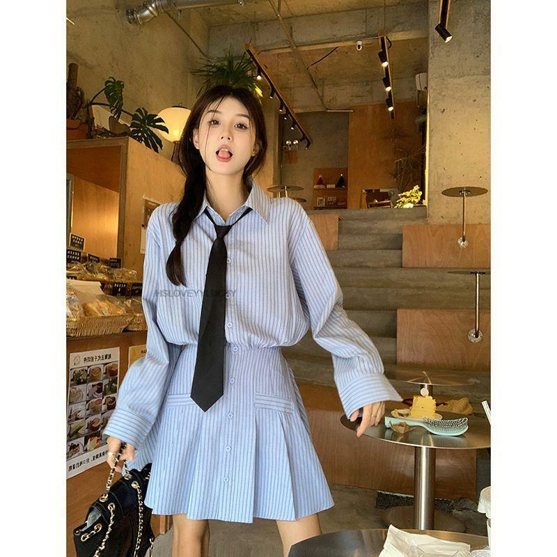 Suéter de manga larga de estilo universitario para mujer, chaqueta bordada con cuello en V, cárdigan versátil suelto, conjunto Jk de estilo universitario coreano