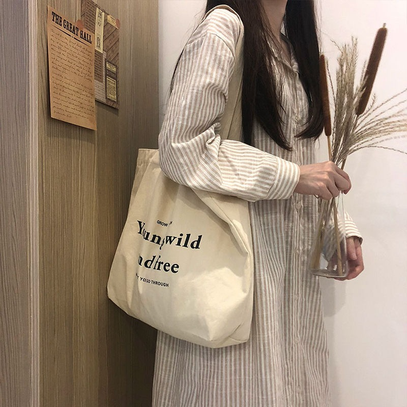 กระเป๋าผู้หญิงกระเป๋าราคาถูกความจุขนาดใหญ่ลำลองกระเป๋าสะพายไหล่นักช้อปผ้าใบแฟชั่น Harajuku ซิปพิมพ์ Ulzzang กระเป๋าถือ