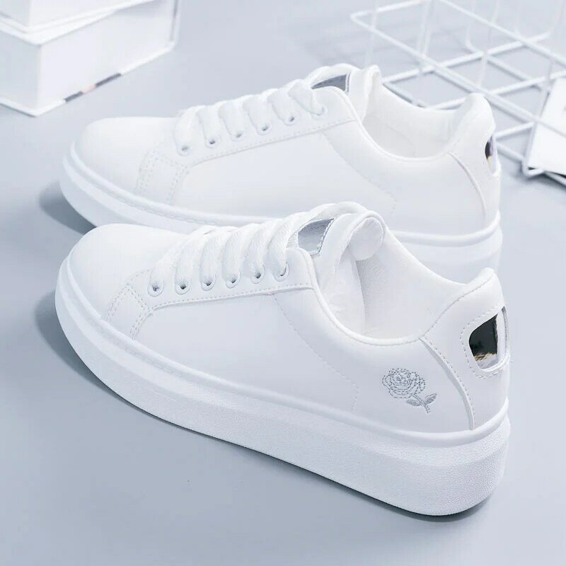 Mulheres Sapatos Casuais Primavera Outono Sneakers Moda Branco Respirável Bordado Flor Lace-Up Tênis sapatos