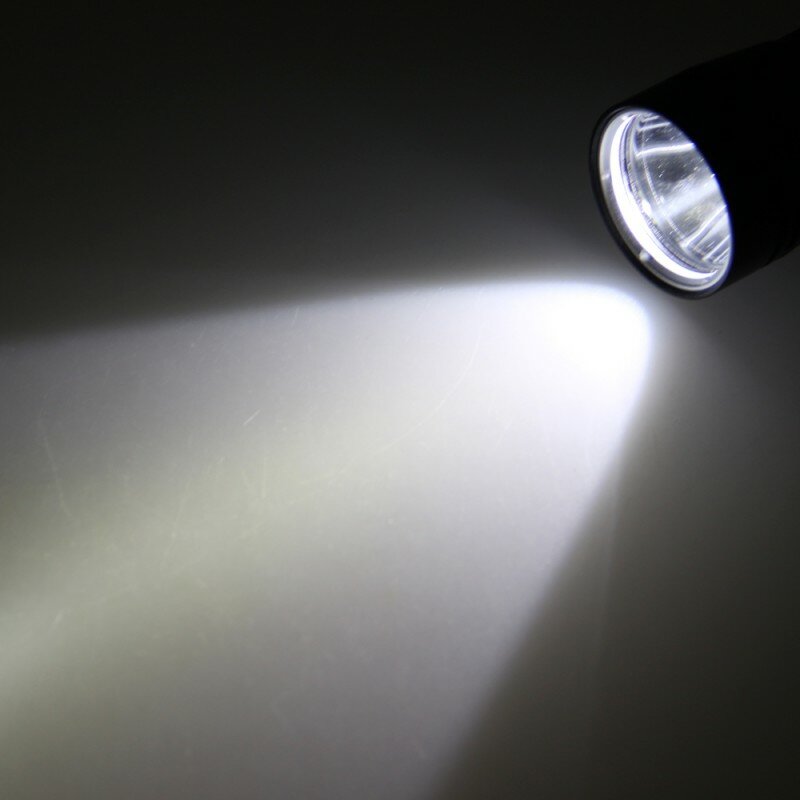 Linterna de buceo superbrillante IP68, resistente al agua, alimentada por batería 18650, 26650, carga única, luz led profesional de buceo