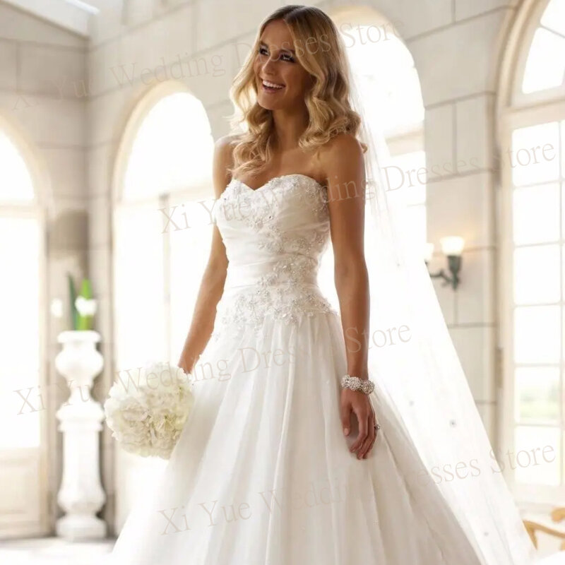 Simple Strapless 2024 Wedding Dresses Backless Strapless Matte Satin Gowns Pregnant Princess Sleeveless Appliques Brush Train