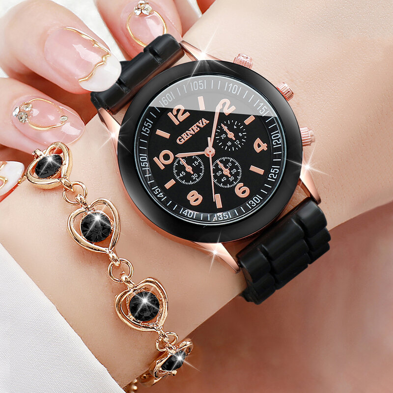 Women Fashion Silicone Band Quartz Watch with Love Heart Diamond Bracelet