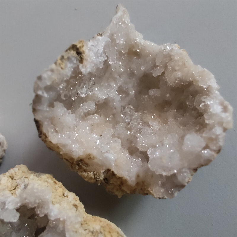 1 pz agata irregolare Geode cristalli di agata completa pietra cava campione di guarigione cavità di cristallo bianco divertimento taglio pietra artigianato