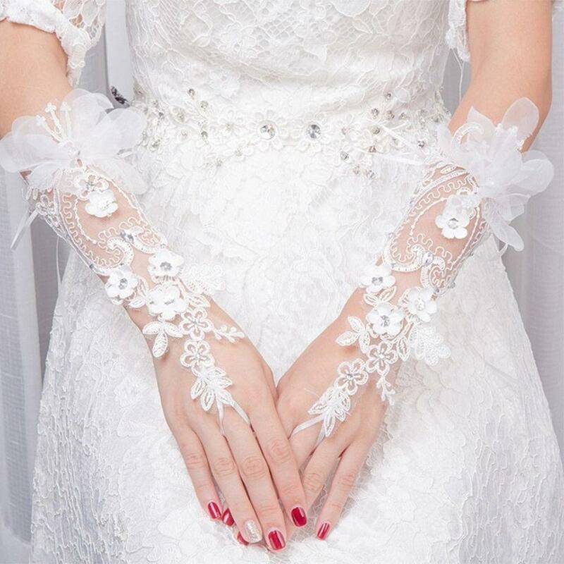 Белые короткие свадебные перчатки без пальцев, кружевные варежки для женщин, перчатки с рукавом для рук, свадебные аксессуары для выпускного вечера