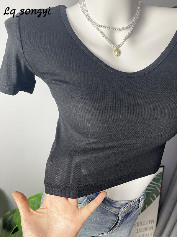 Lq_songyi เอวลอยคอวีแขนสั้นสำหรับผู้หญิงเสื้อยืดรัดรูปเสื้อเชิ้ตชายยืดสูงสีพื้น2024ฤดูร้อน