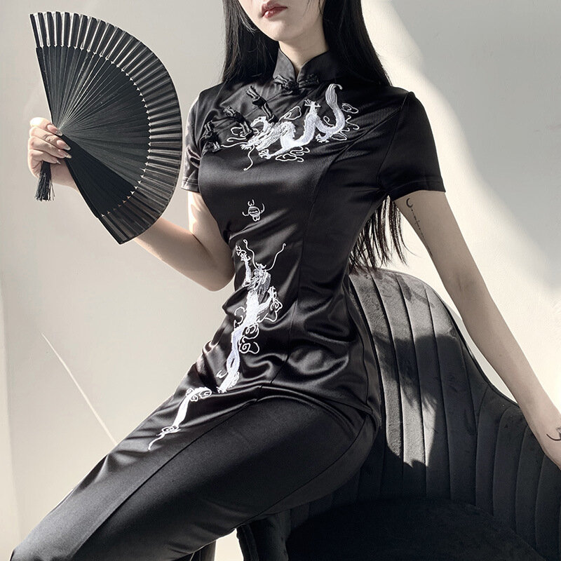 จีนคอตั้ง Gothic ชุดเย็บปักถักร้อยมังกร Qipao สีแดงชุดราตรีวินเทจปาร์ตี้ Vestido ยาว Cheongsam สีดำเซ็กซี่