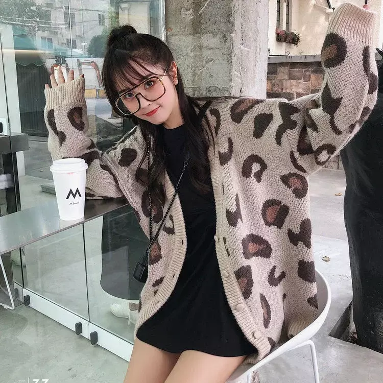 Women Casual Sweaters Korean Fashion Spring Pink Leopard V-Neck Long Sleeve Cardigans Loose Coat Pull Vetement Femme Sueters