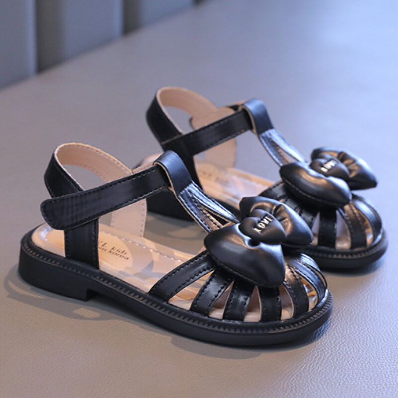 2024 sandali per bambini nuove ragazze scarpe estive moda amore papillon bambini principessa causale Cut-out sandali piatti da spiaggia Toe-covered