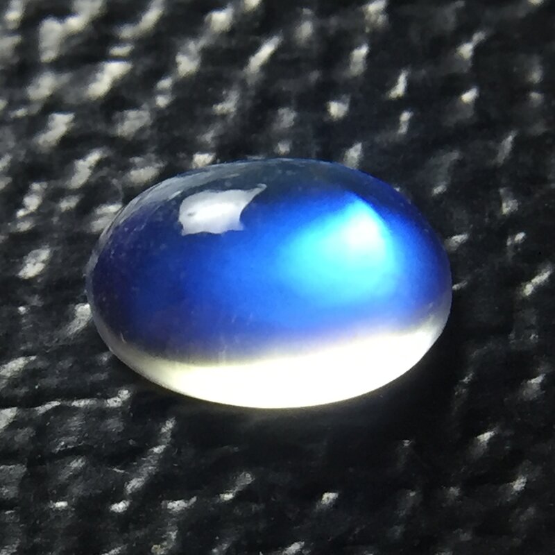 แหวนพลอยมูนสโตนธรรมชาติขนาด4*6mm5*7มม. หินมูนสโตนพลอยสีฟ้าทรงรีออกแบบได้ตามต้องการ