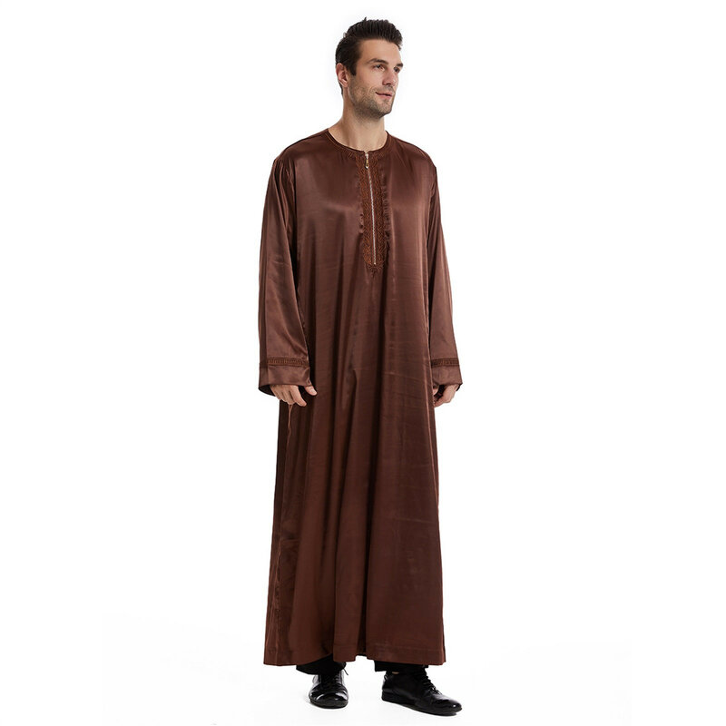 Manto bordado cetim médio masculino com manga média, Abaya monocromática, árabe muçulmano casual, moda extravagante, lazer