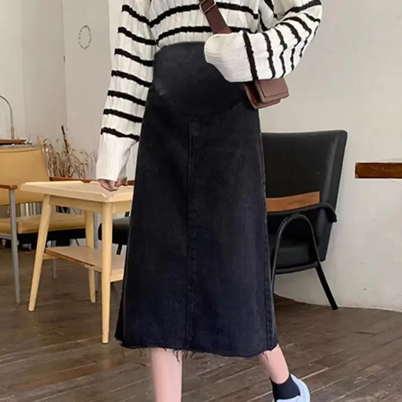 8643# 2023 Autumn Fashion Black Denim Maternity Pencil Skirts Loose Straight Belly Clothes for Pregnant Women Casual Pregnancy