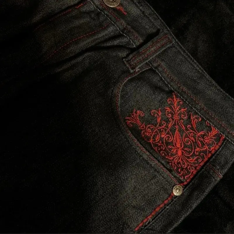 Y2K Embroidered Pattern Jeans Retro Black Red Jeans American Street Retro Loose Pants Mens Hip Hop Trend Harajuku Wide Leg Pants