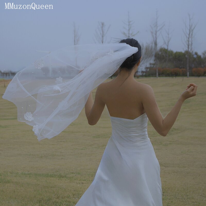 MMQ-فستان زفاف مع لؤلؤ وزهور ، طول قصير ، طبقة واحدة ، تول ناعم ، مشط لحفل الزفاف ، Novia plapplique ، M114