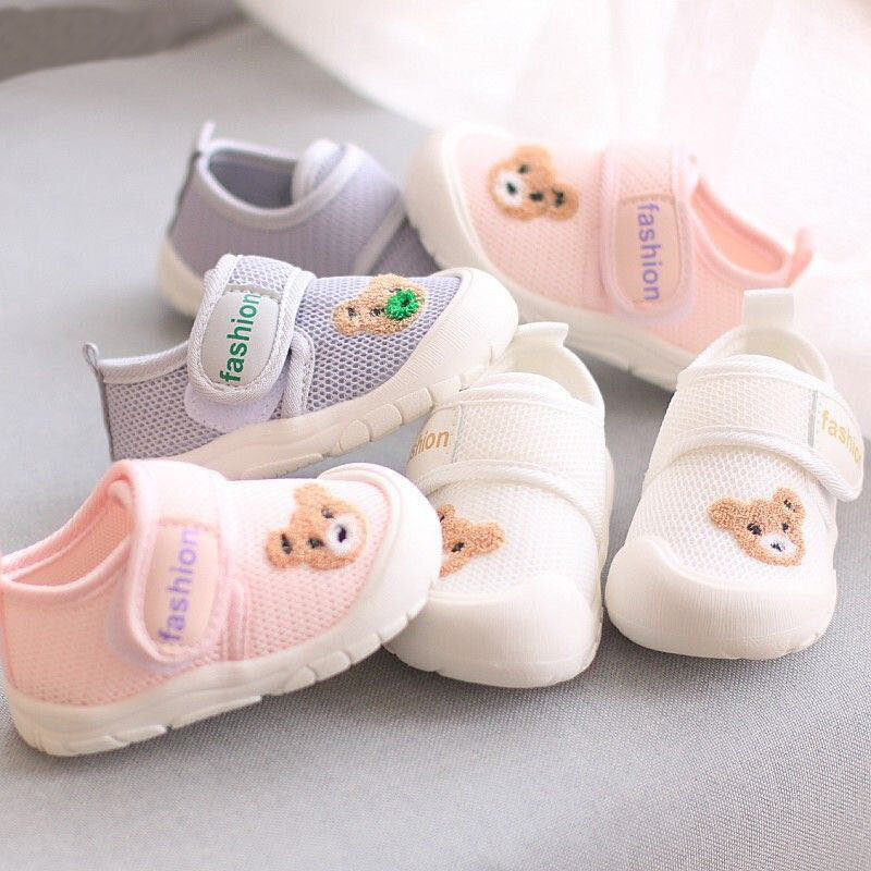 Sapato infantil de malha respirável, Baotou de bebê menina e menino, de sola macia, de 1 a 2 anos, novo para primavera e outono