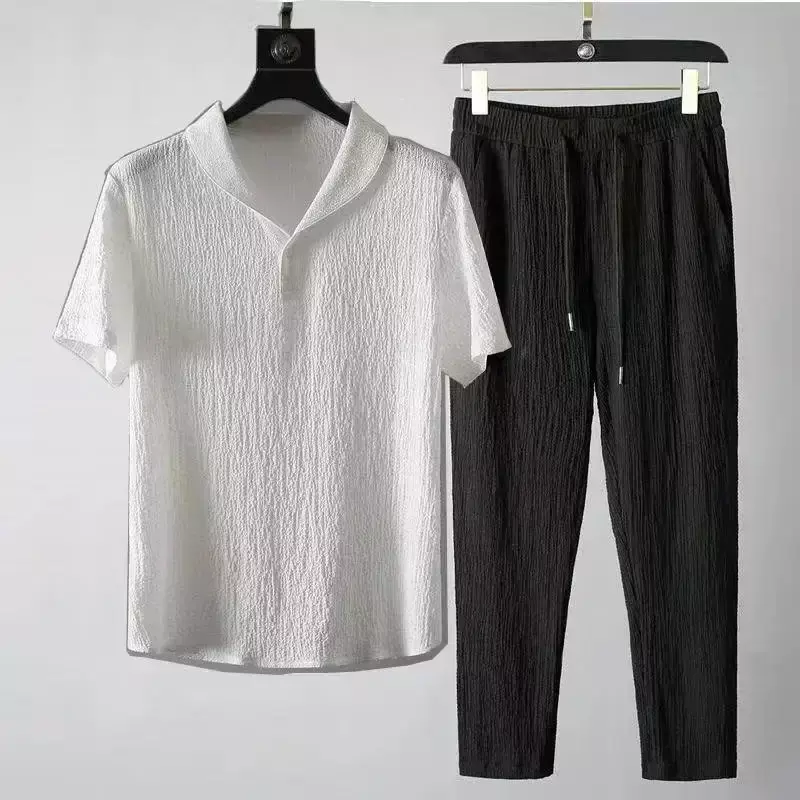 ชุดสองชิ้นสีทึบของผู้ชายชุดสองชิ้นเสื้อยืดมีจีบแบบคลาสสิกกางเกงลำลองกางเกงแฟชั่นเสื้อ + กางเกงชุดกีฬา M-4XL ฤดูร้อน