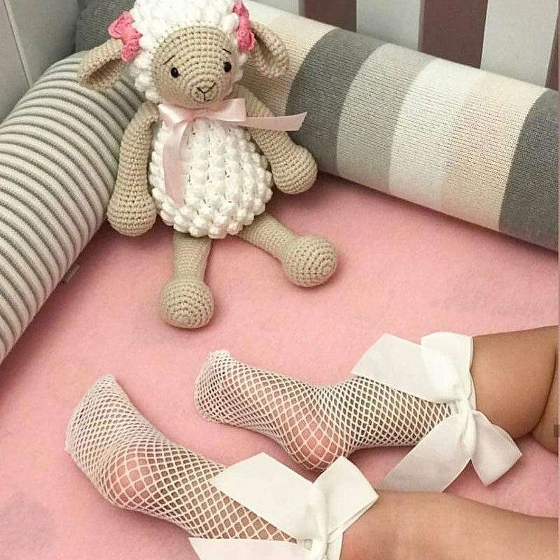 Модные сетчатые носки для маленьких девочек с большим бантом, летние хлопковые дышащие черные белые милые детские носки для малышей