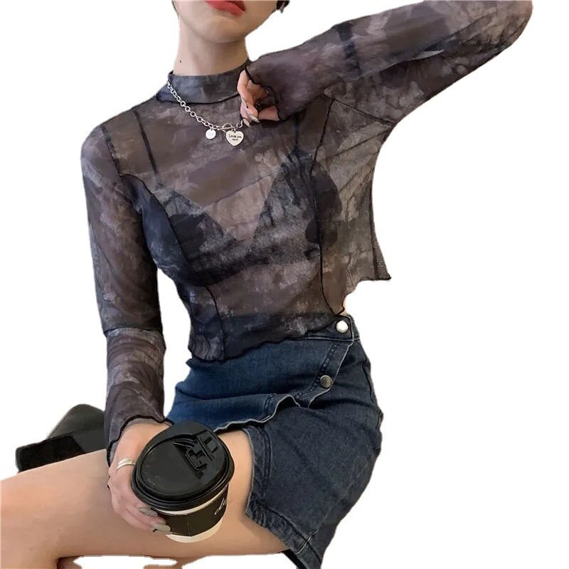 Camiseta de manga comprida de mulher picante, blusa pequena slim fit curta, roupa de verão, novo senso de design, moda, 2022