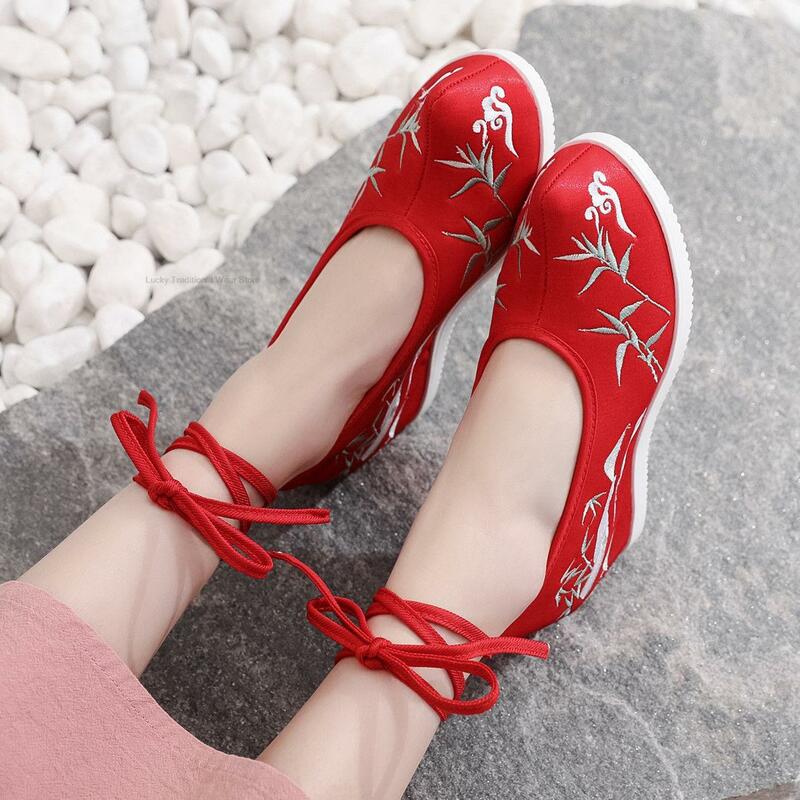 Chinese Traditional Embroidered Shoes For Women Ethnic Style Shoes Women's Pure White Hanfu Shoes Heighten Lace Up Shoes
