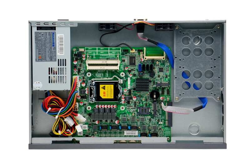 Intel LGA1155 Intel Core I3 3240 3.4GHz proecssor เครือข่ายความปลอดภัยของอุปกรณ์1U แร็คไฟร์วอลล์ที่มีพอร์ต LAN 6พอร์ต