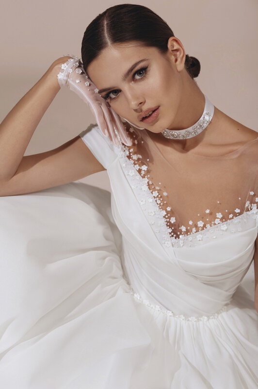 ชุดเจ้าสาวผ้าโปร่งบางทรงเอไลน์สำหรับผู้หญิงผ้าโปร่งแขนสั้น gaun pengantin SATIN สง่างามปรับแต่งได้ตามต้องการ