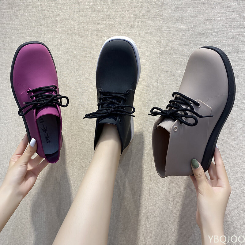2022 Симпатичные женские резиновые туфли, водонепроницаемые Нескользящие резиновые туфли, женские резиновые сапоги, короткие туфли-лодочки, Корейская резиновая обувь на плоской подошве со шнуровкой