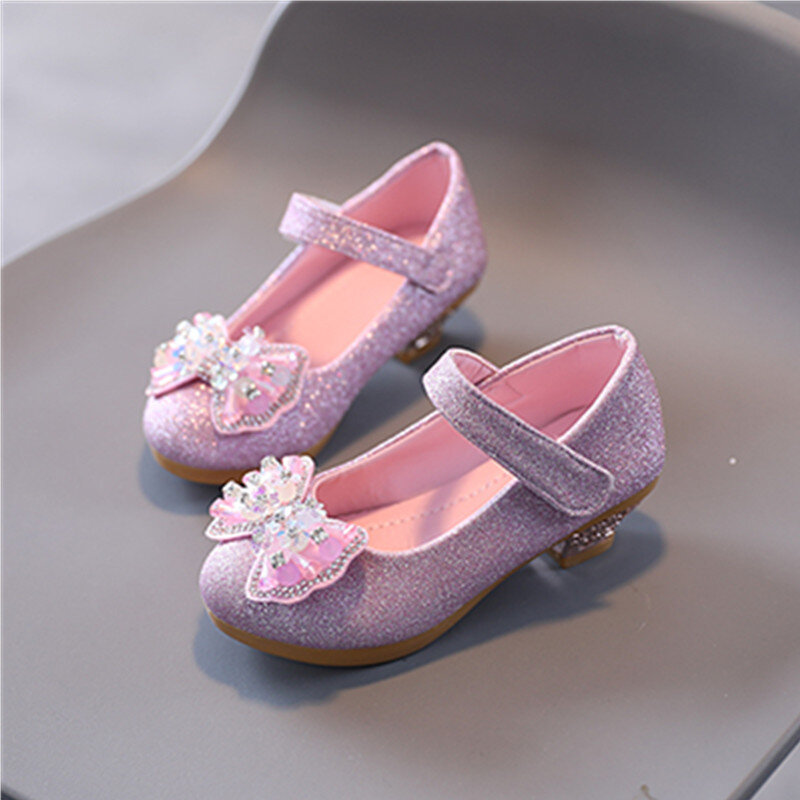 Sepatu kulit anak perempuan hak tinggi serbaguna, sepatu kasual anak-anak dasi kupu-kupu manis untuk pesta putri musim semi musim gugur