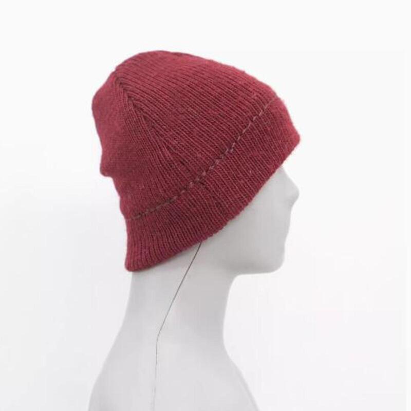 قبعة حمراء محبوكة دافئة للدمية ، أحادية اللون ، قبعات عصرية غير رسمية ، نموذج لملحقات شكل الحركة 12 "، مقياس