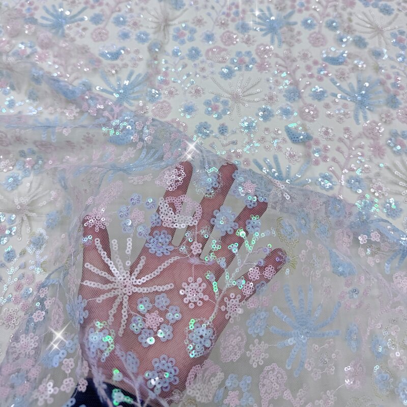 Materiali in tessuto di paillettes per abiti da sposa e abiti da festa, tessuto da ricamo con paillettes floreali per il design