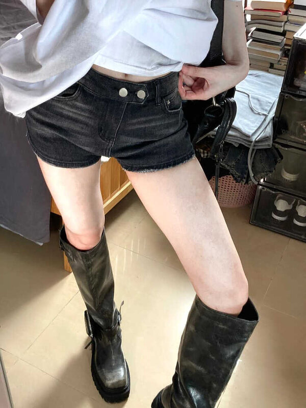 Celana pendek Denim Gotik wanita, celana jins Gyaru Jepang Y2k Harajuku gelap Naik rendah 2000s Kpop baru musim panas