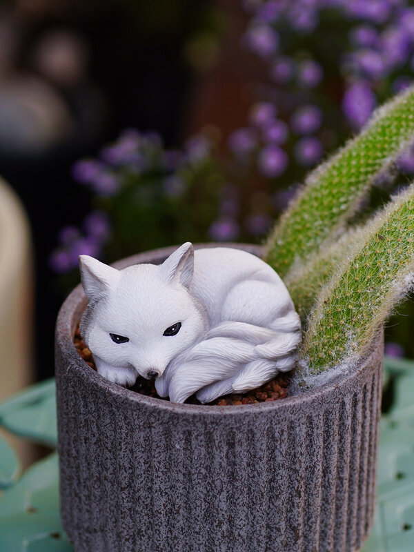 Cute Fox Resin Decoration Ornament Animal Sculpture Succulent Flower Bonsai Decoration Home Office Garden Cake Decor