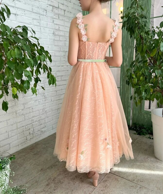 Eine Linie erröten rosa Spitze Hochzeit Gast kleid maßge schneiderte 3D-Blumen Applikation kurze Ballkleid Ballkleider