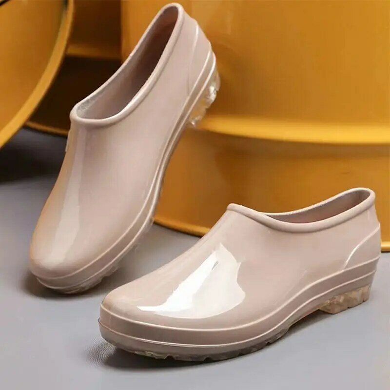 Sepatu hujan sol lembut wanita, sneaker kerja tumit rendah Anti Slip tahan air musim semi musim gugur
