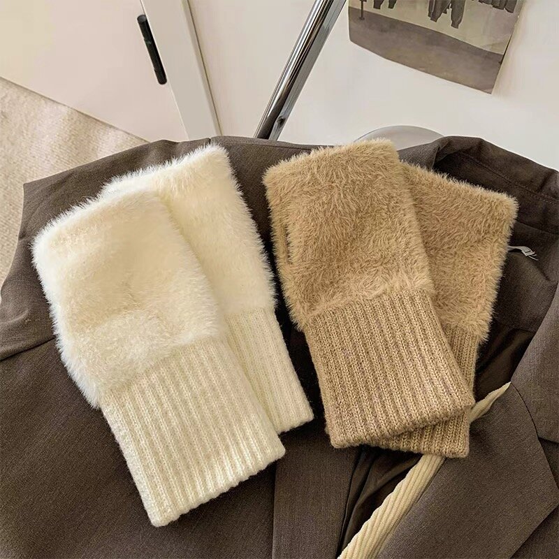 Guanti mezze dita in pile di visone da donna guanti morbidi invernali caldi senza dita guanti da polso lavorati a maglia in peluche bianco solido di lusso