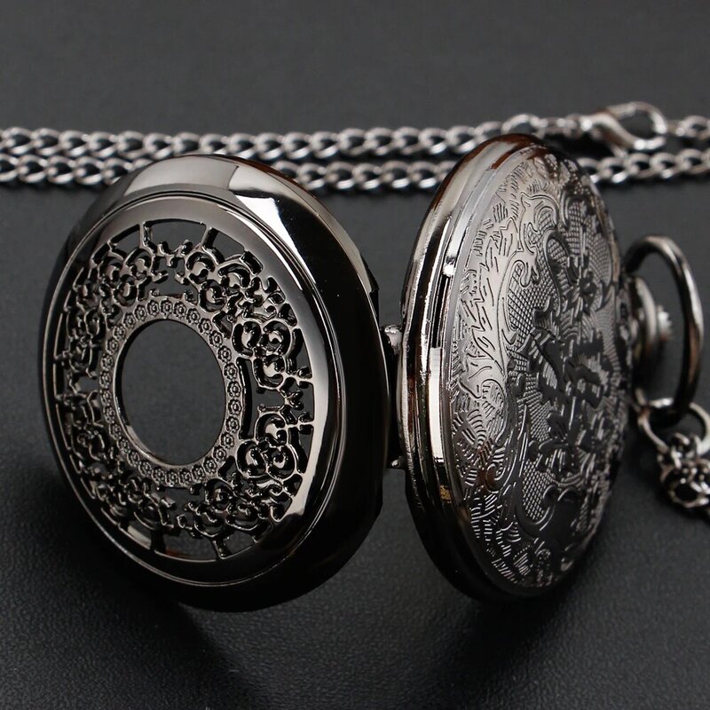 Reloj de bolsillo de cuarzo negro hueco Retro exquisito, placa de oro de lujo Unisex, bolsillos de esfera incrustados, reloj de cadena, regalos de moda