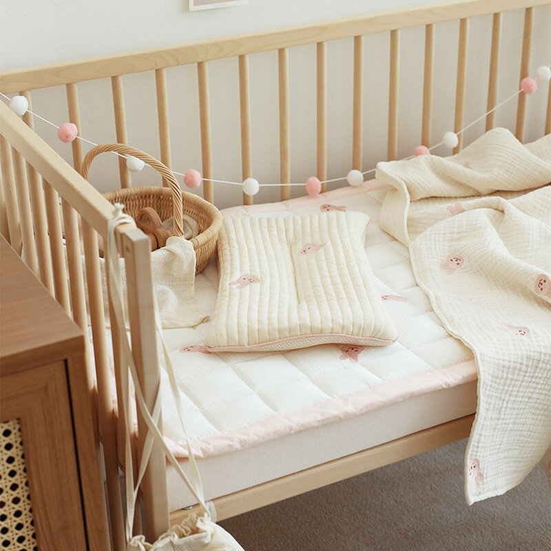 綿のキルティング枕,新生児用寝具,漫画のクマとウサギの刺繍入りクッション,幼児用睡眠枕