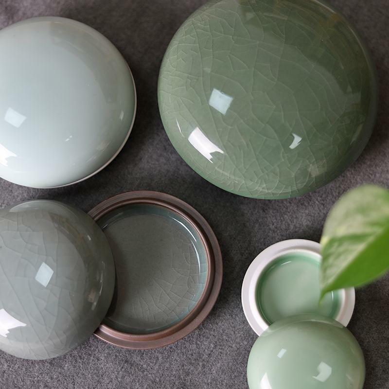 Guangzu Longquan Celadon Porcelain, Vermilion Sand, Oversized Printing Clay Box, Jingdezhen Porcelain Cylinder, Antique Porcelai
