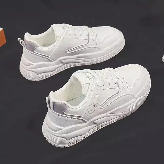 Zapatillas de deporte informales versátiles para mujer, zapatos planos de plástico con diseño de pata de oso, versión coreana, primavera, 2024