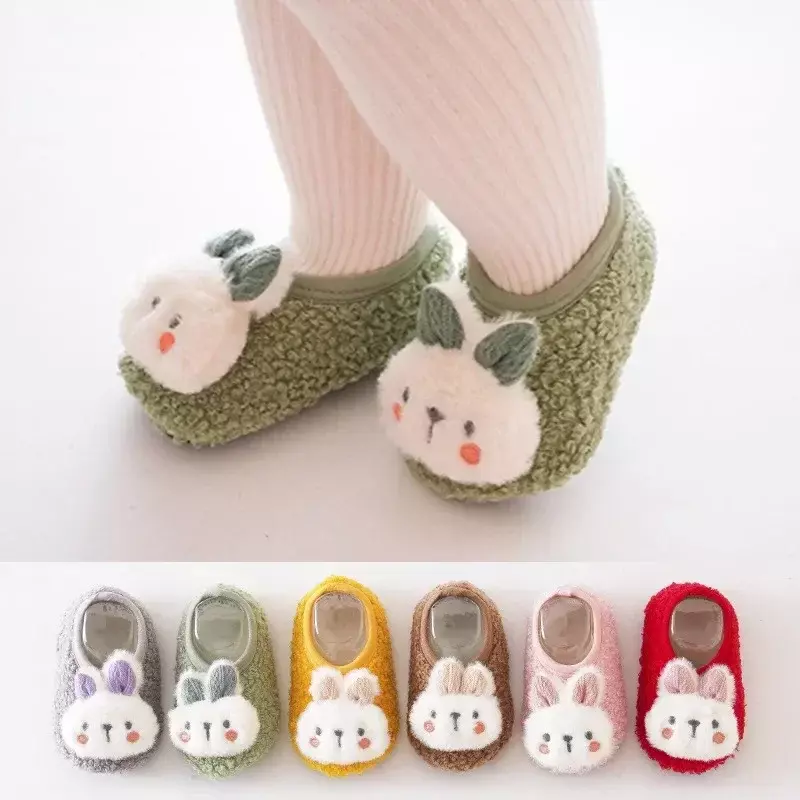 Zapatillas cálidas de felpa para bebé, zapatos de calcetín de suelo para niño pequeño, zapatos antideslizantes suaves para caminar en interiores, Otoño e Invierno