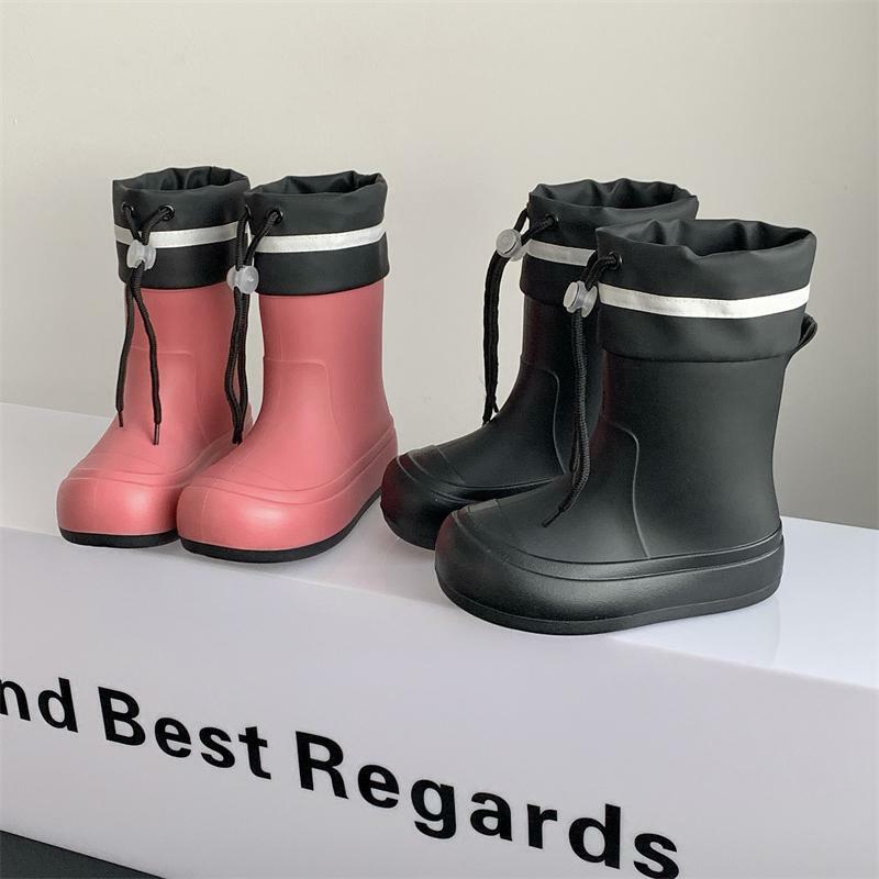 Japanese Rain Boots Women's Fashion Outerwear Shoe Cover Lightweight Waterproof Rubber Shoes New Work Non-Slip Kitchen Shoes