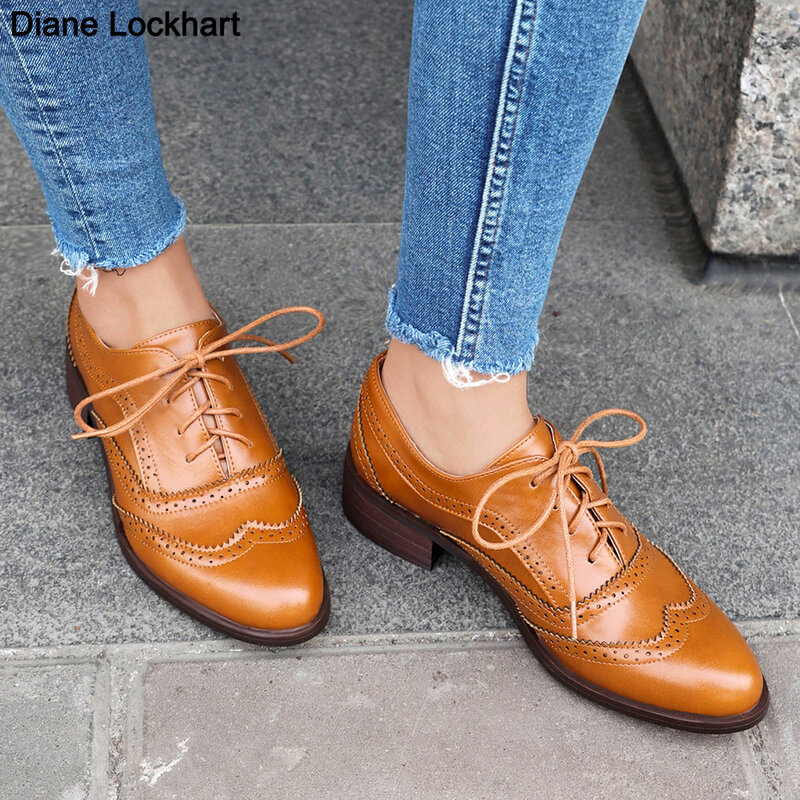 Vintage-Stil lässige Schnürschuhe für Frauen Oxfords Flats Lady 3cm Absatz Brogues Round Toe Single Schuhe plus Größe 41 44