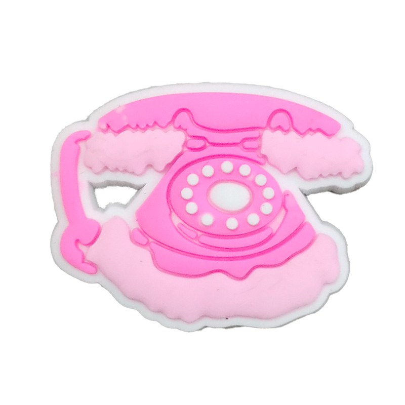 1Pc vita quotidiana rosa Croc Charms Designer per ragazza ciondoli per scarpe accessori coccodrillo decorazione classica zoccolo regalo per bambini