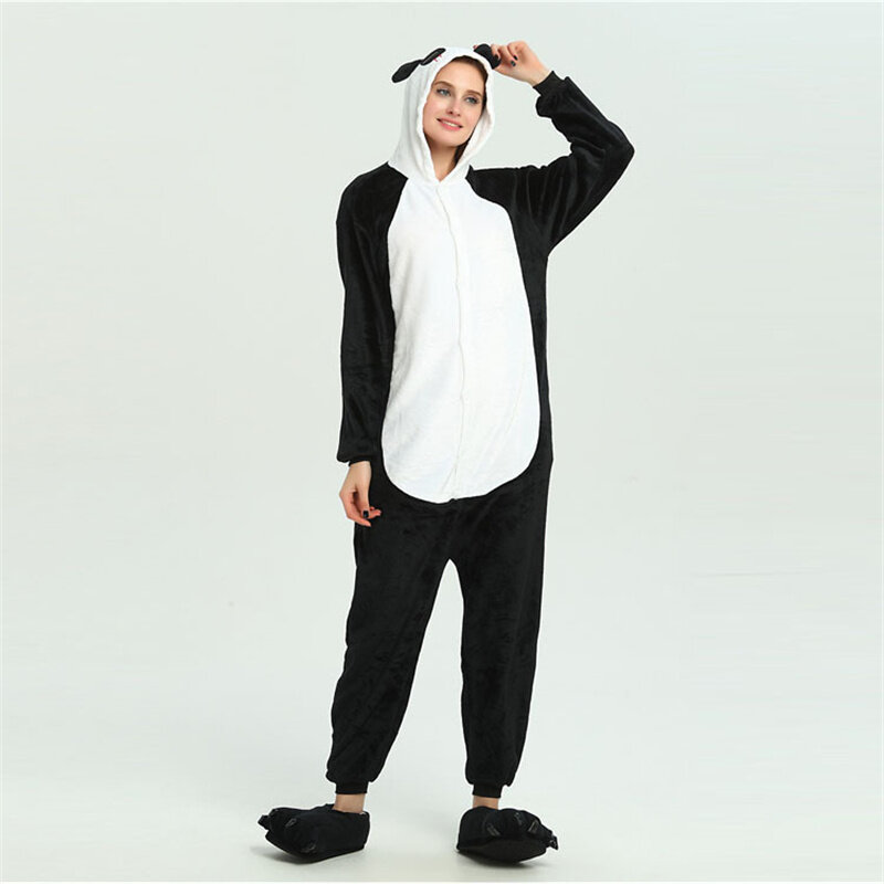 Piyama Panda lucu, pakaian tidur kasual Cosplay Halloween mode uniseks flanel lembut dengan ritsleting
