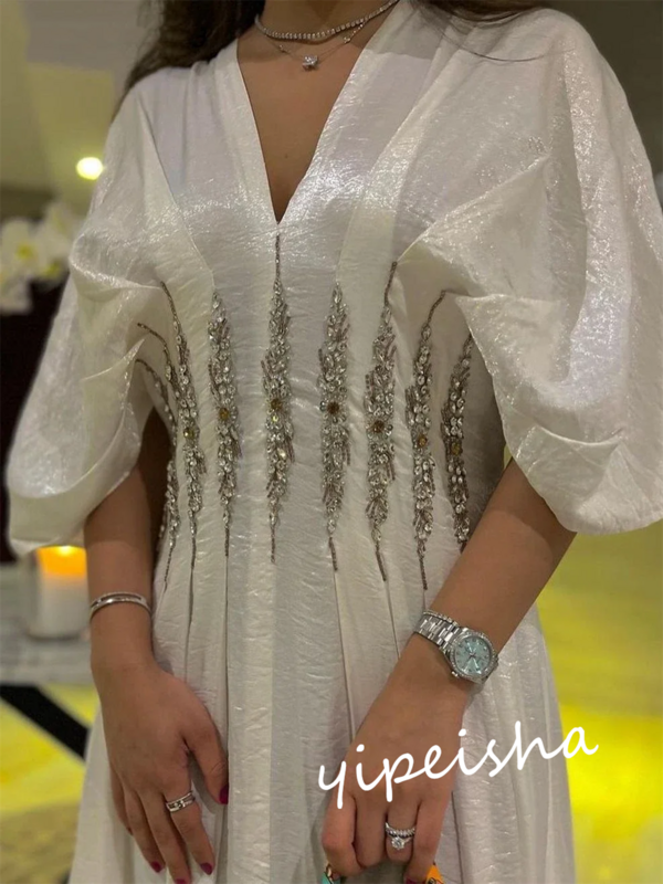 Vestido de graduación de Arabia Saudita, vestido de noche Formal de estilo clásico moderno con cuello en V, línea A con cuentas de satén, ocasiones a medida