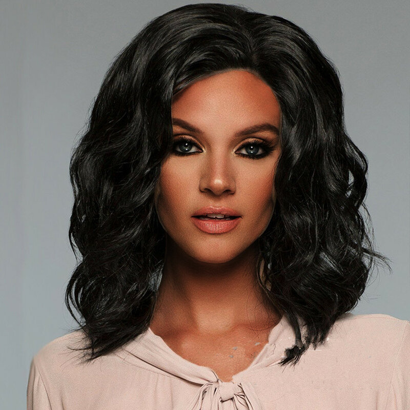 Wig sintetis Bob pendek hitam untuk wanita, rambut palsu Cosplay harian tahan panas keriting alami panjang bahu pendek