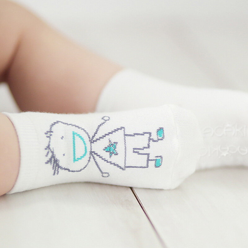 Calcetines antideslizantes para recién nacidos, medias 100% de algodón con dibujos animados para bebés, recién llegados