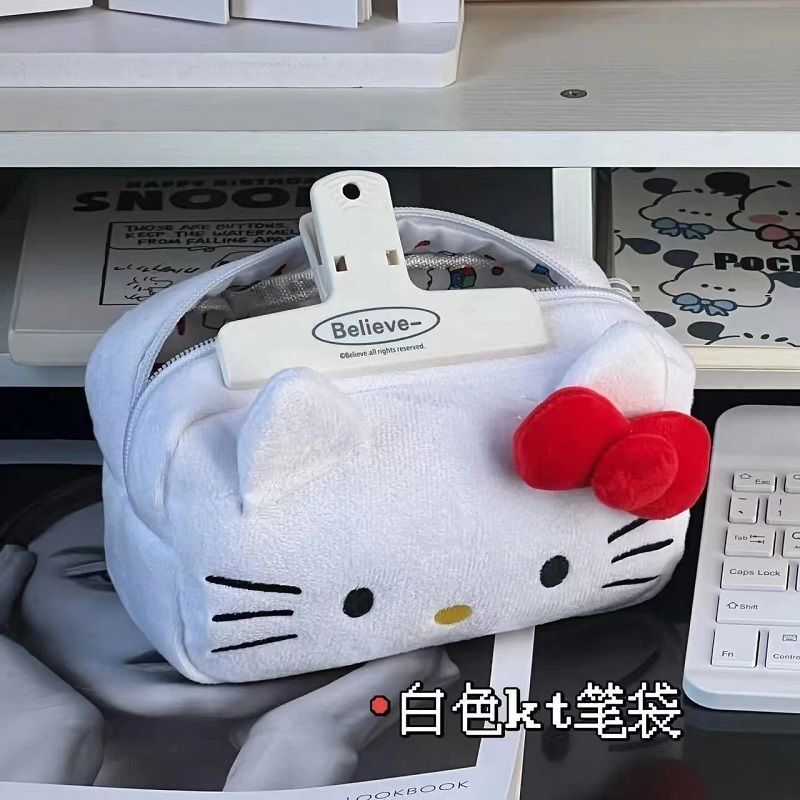 Kawaii Hellos Kittys borsa per penna in peluche borsa per cancelleria di grande capacità per studenti borsa per il trucco per ragazze carine regali per le vacanze per coppie