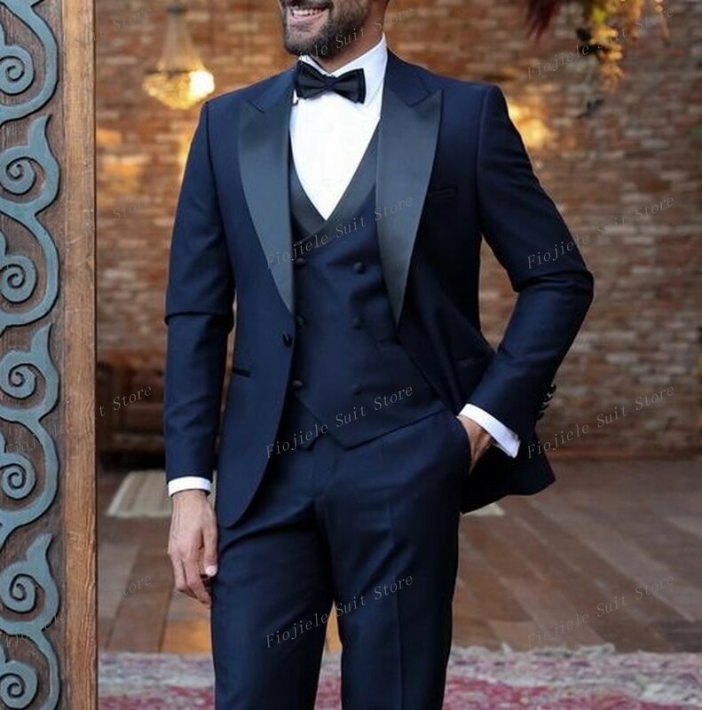 Czarna klapa granatowy garnitur męski bal pan młody biznesu drużba wesele przyjęcie 3-częściowy zestaw formalne okazje smokingu kamizelka spodnie