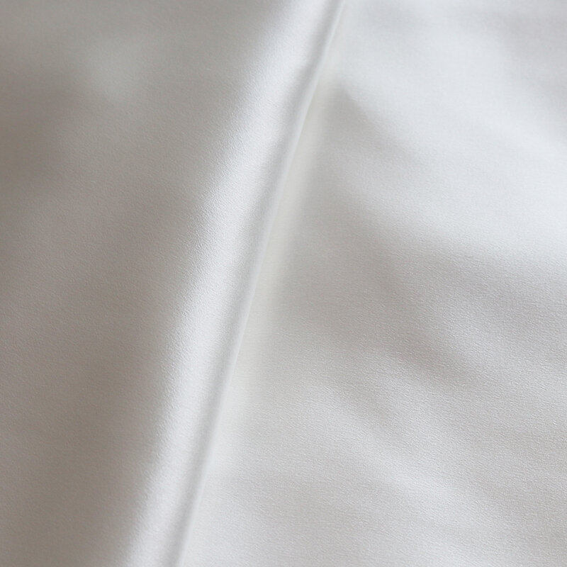 Suprimentos de costura DIY para tecido, 100% seda pura, natureza cetim branco, Shinny lenço branco, acessórios do vestuário, seda macia Charmeus, 1 m