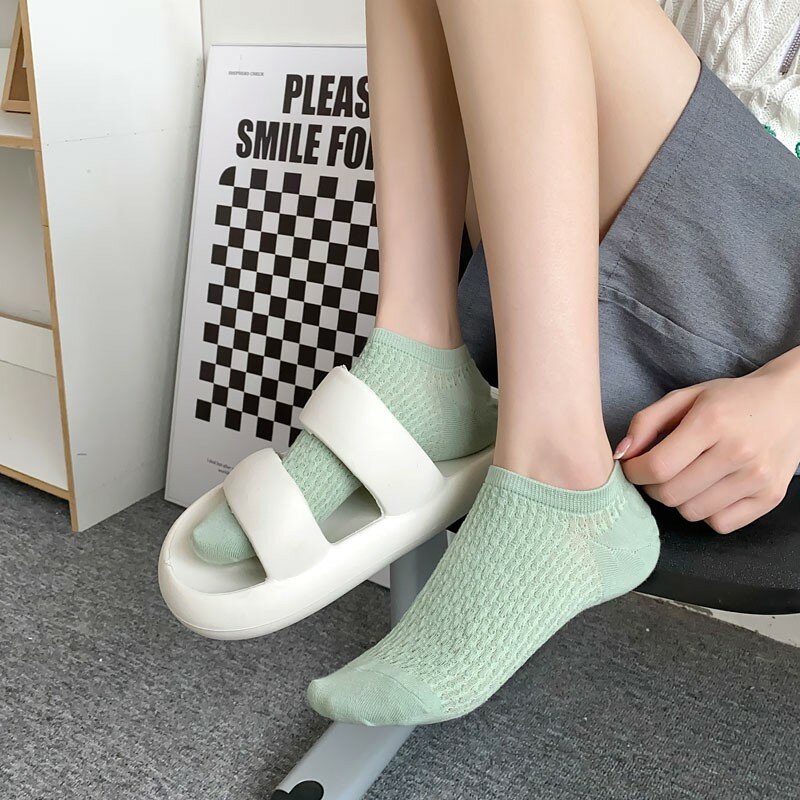 Meias de tornozelo confortáveis invisíveis para mulheres, cor sólida simples, moda primavera-verão, boca rasa doce, C105